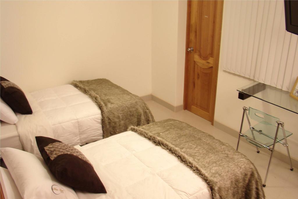 Hostal Media Luna تروخيو المظهر الخارجي الصورة