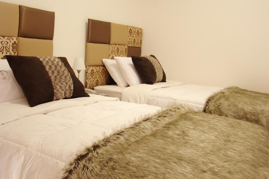 Hostal Media Luna تروخيو المظهر الخارجي الصورة