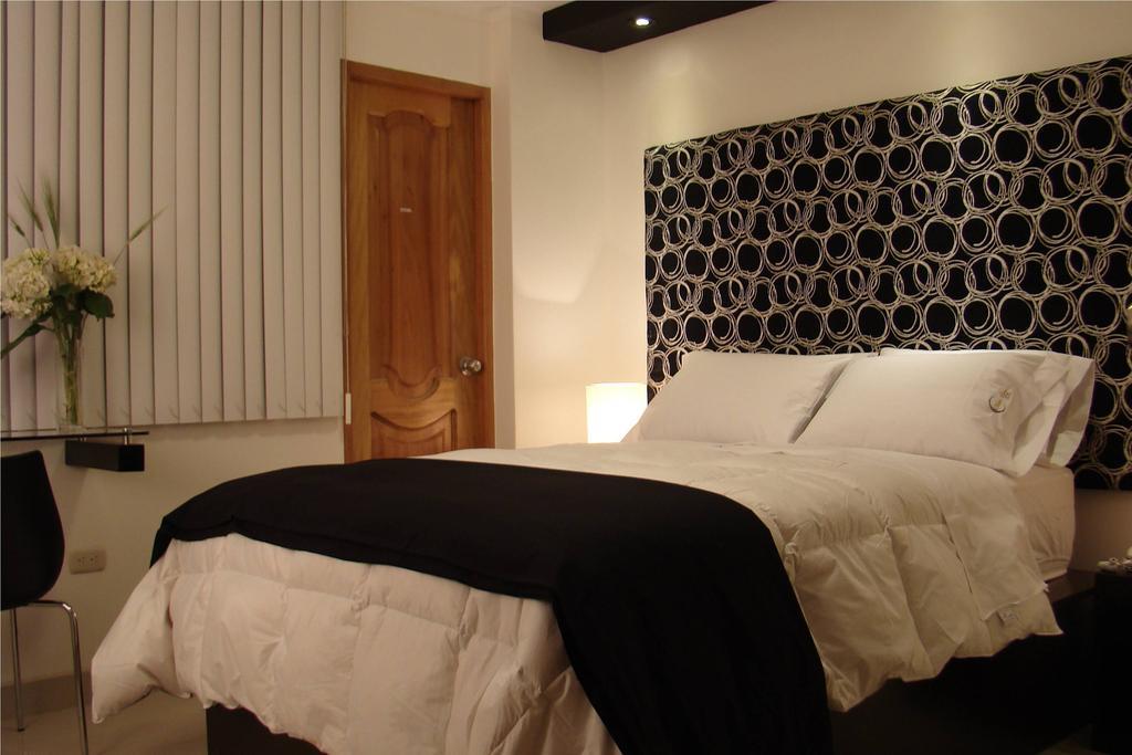 Hostal Media Luna تروخيو المظهر الخارجي الصورة
